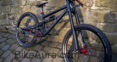 Banshee Darkside ficha tecnica